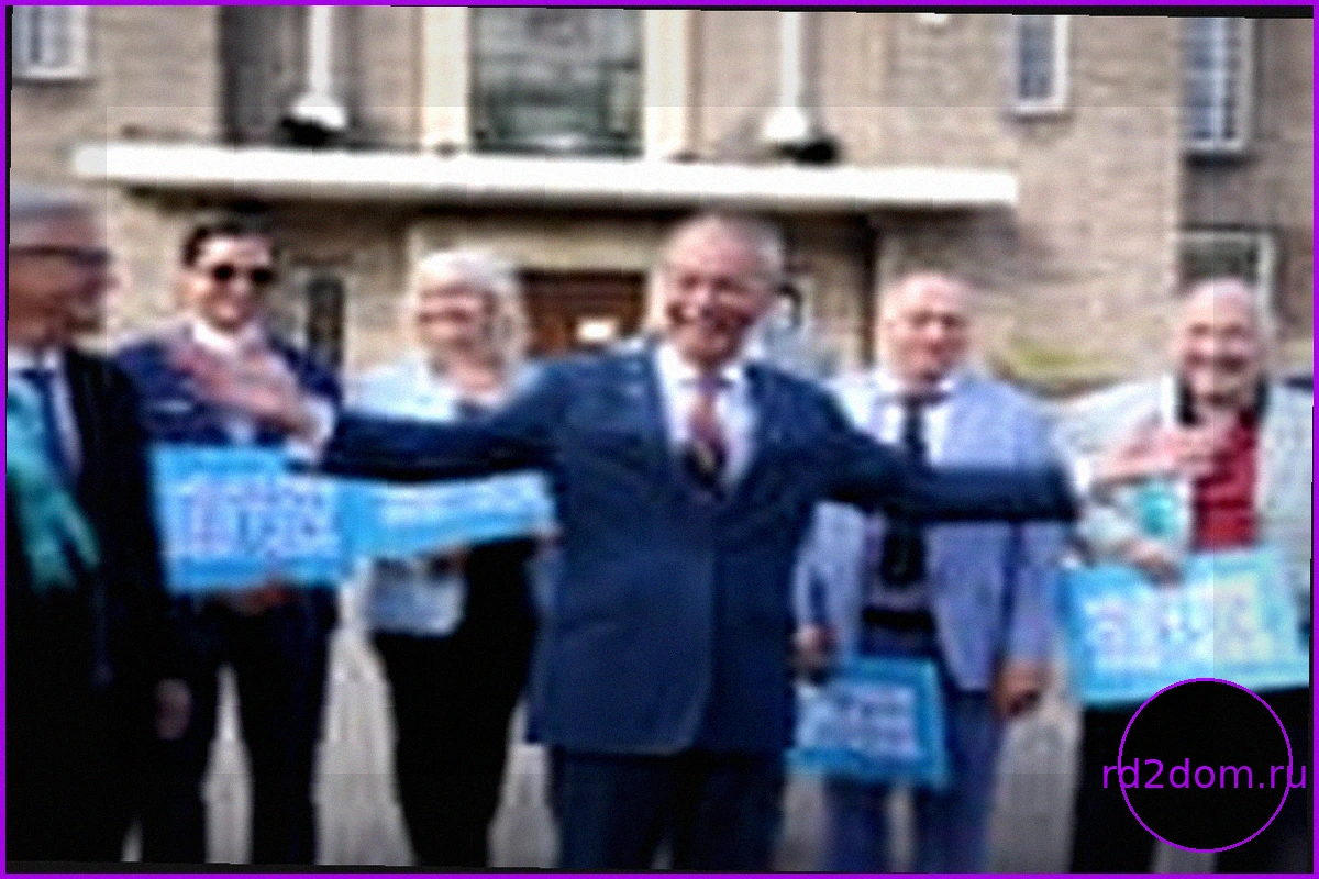 Выборы 2026: Стармер остаётся непоколебимым, пока Реформа набирает обороты, а Лейбористы сталкиваются с трудностями